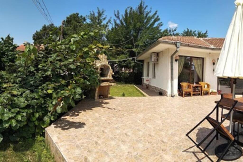 Guesthouse Oasis-Shabla Exterior foto