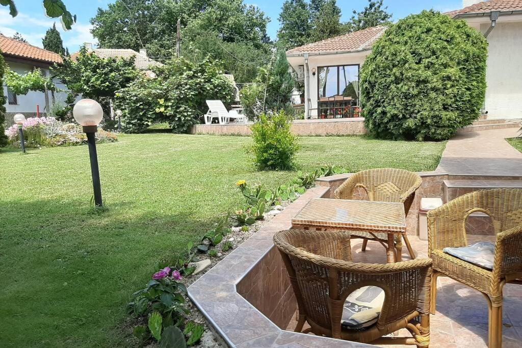 Guesthouse Oasis-Shabla Exterior foto