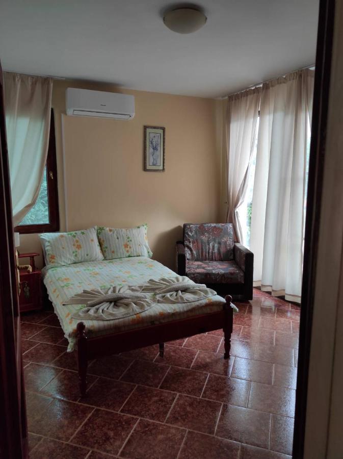 Guesthouse Oasis-Shabla Exterior foto